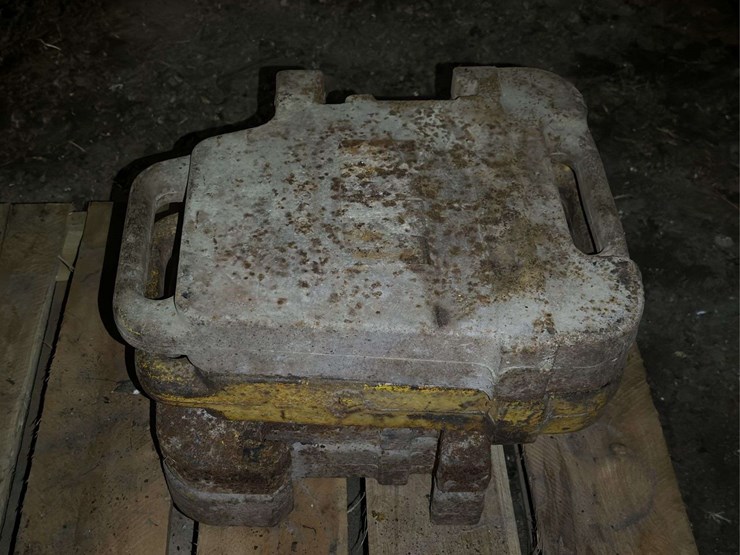 (4)-minneapolis-moline-suitcase-weights-image-3