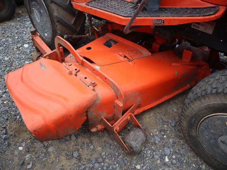 kubota-lawn-tractor-image-15