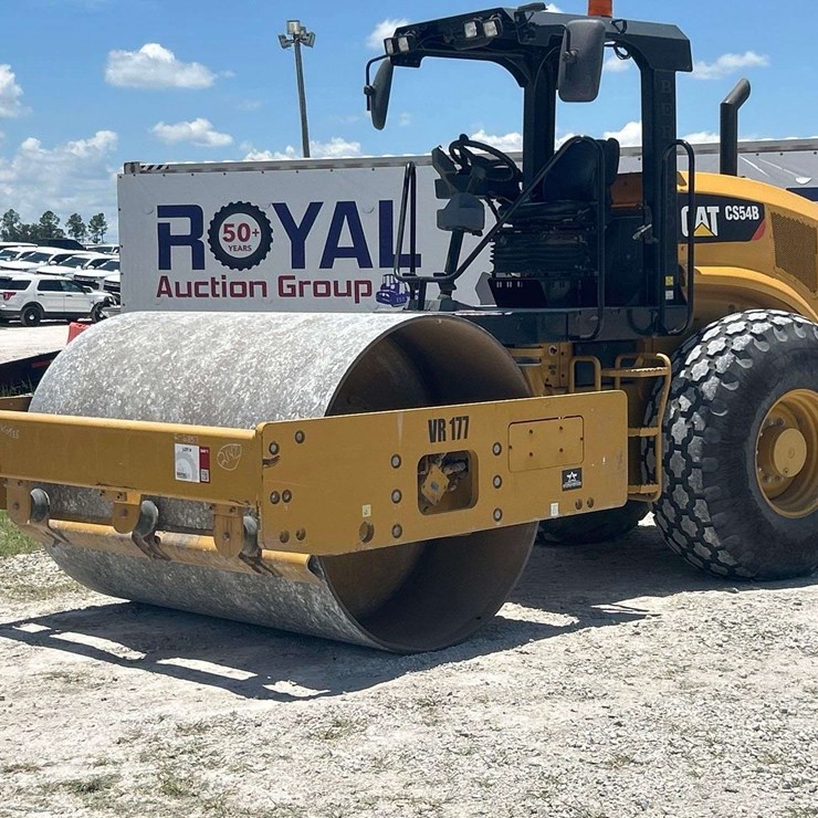 2018 CATERPILLAR CS54B