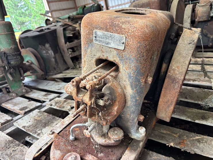 1-1/2---2-1/2-hp-international-harvester-la-engine-image-12
