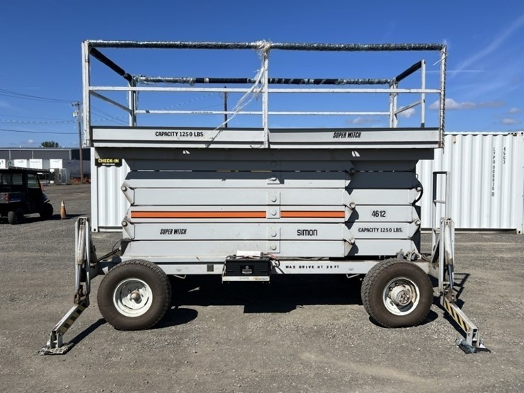 simon-super-witch-4612e-scissor-lift-image-7