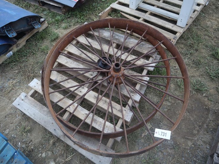 iron-spoke-wheel-image-1