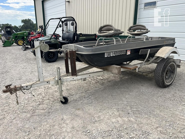 bass-pro-shops-pond-prowler-image-1