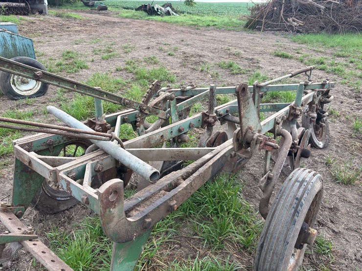john-deere-14-image-33