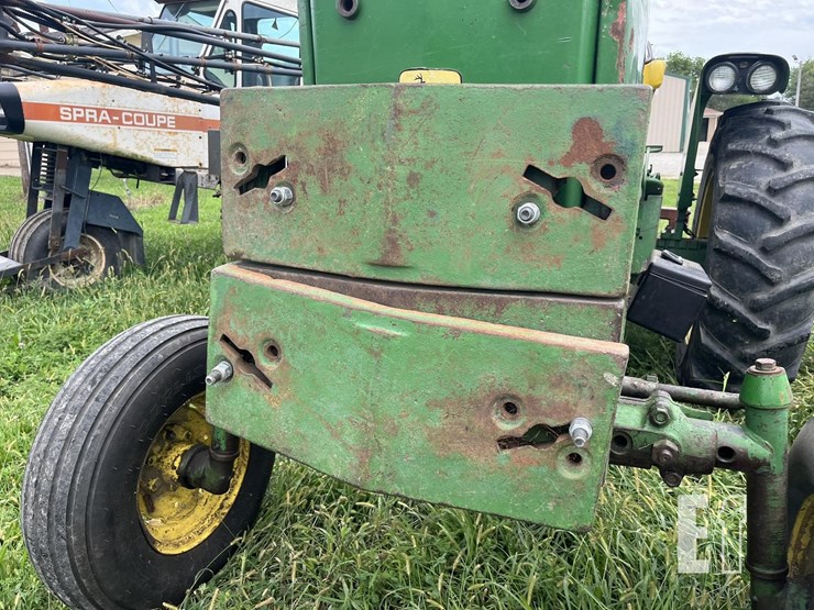 john-deere-3020-image-25