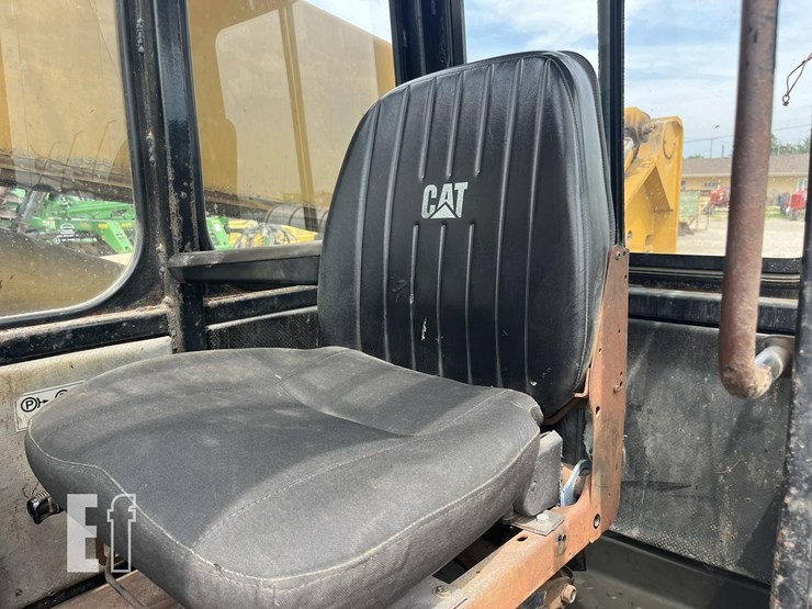 2002-caterpillar-th83-image-16