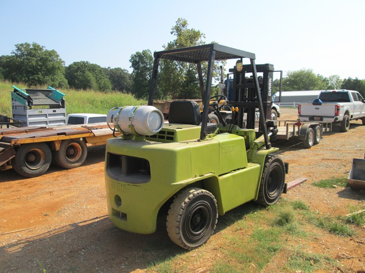 #11-•-#26830-•-clark-8000lb-cushion-tire-forklift-y685-0316-5960fa-image-3