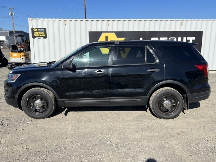 2018-ford-explorer-image-7