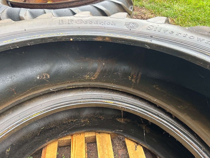 (2)-13.6-38-b.f.-goodrich-tires-image-8