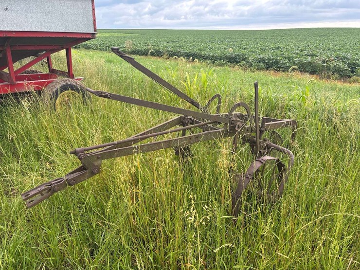 2-bottom-14”-plow-image-1