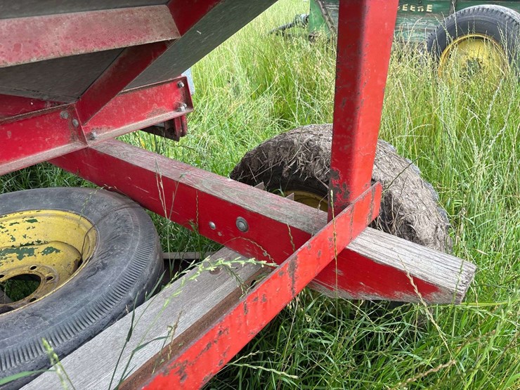 heider-gravity-box-and-john-deere-running-gear-image-29