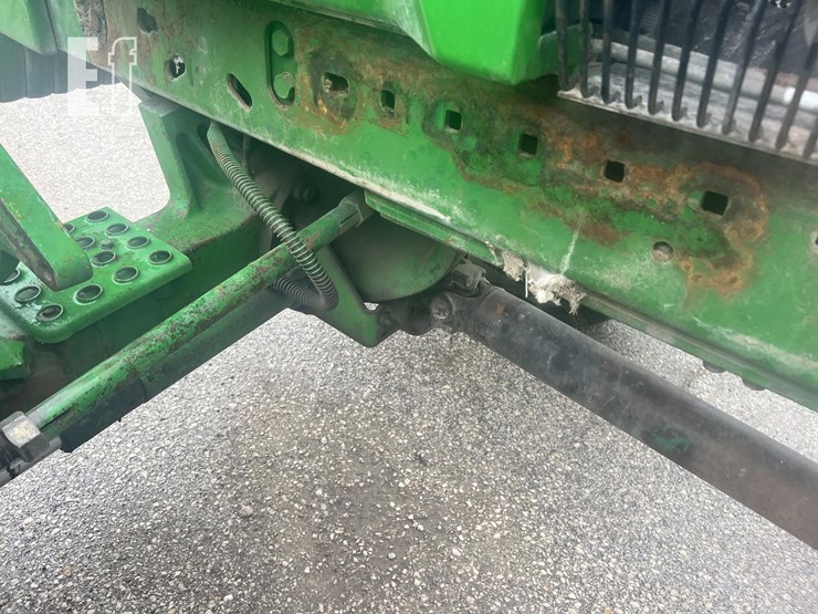 john-deere-4850-image-37