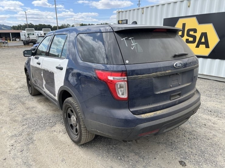 2015-ford-explorer-image-6