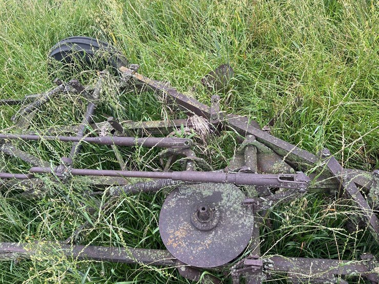 5-bottom-14”-pull-type-plow-image-19