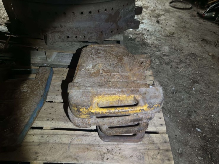 (4)-minneapolis-moline-suitcase-weights-image-2