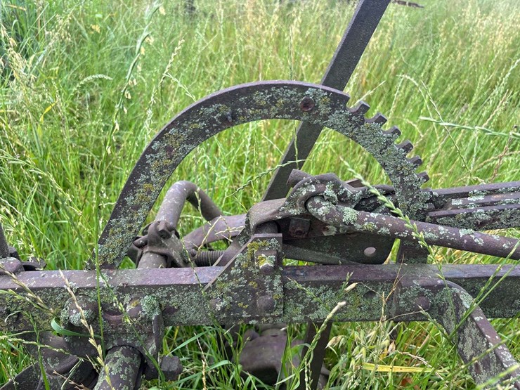 2-bottom-14”-plow-image-18