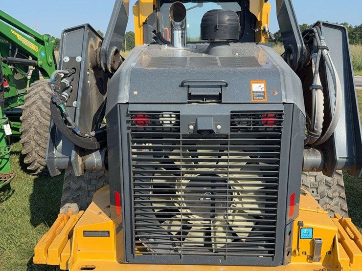 2012-deere-333g-image-33