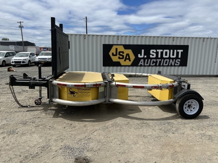 2010-scorpion-tl3-tma-s/a-towable-attenuator-image-7