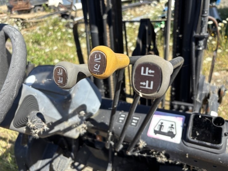 tcm-fg25t7l-forklift-image-10