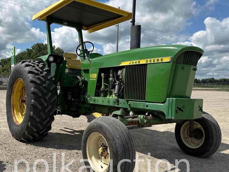 john-deere-4000-image-1