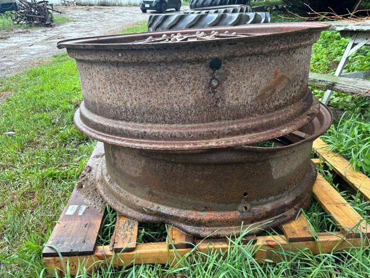 (2)-mccormick-deering-cutoff-wheels-image-13