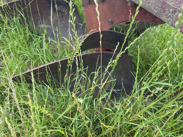 ji-case-5-bottom-14"-pull-type-plow-image-43