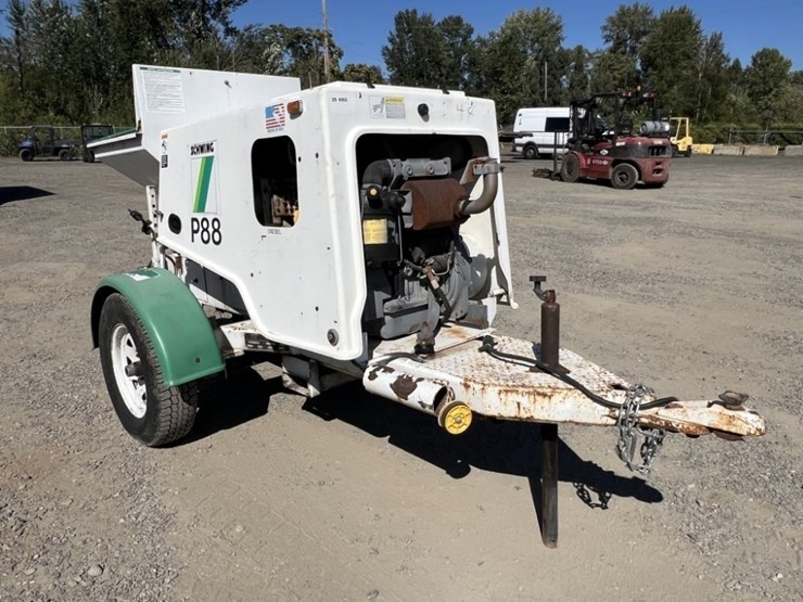 2005-schwing-p88-towable-concrete-pump-image-2