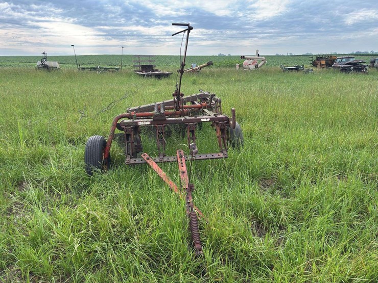 ji-case-5-bottom-14"-pull-type-plow-image-2