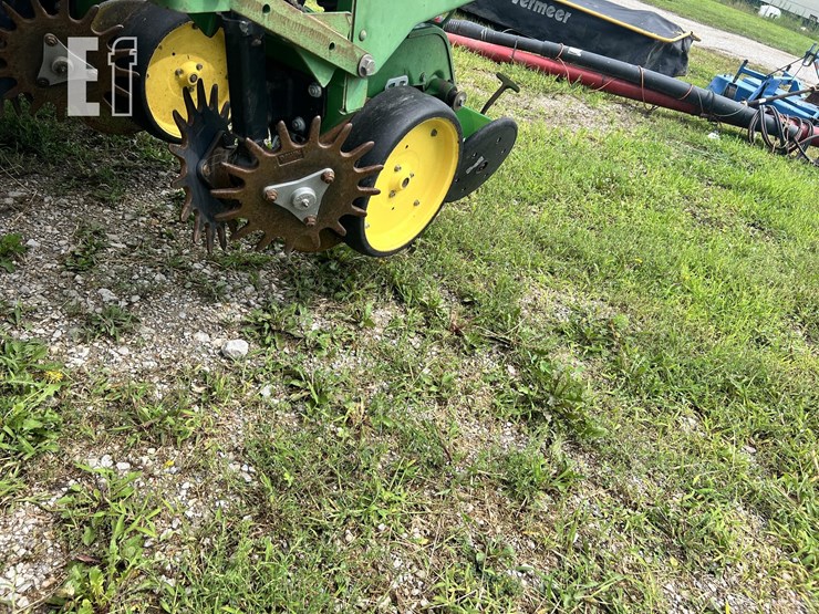 1994-john-deere-7200-image-24
