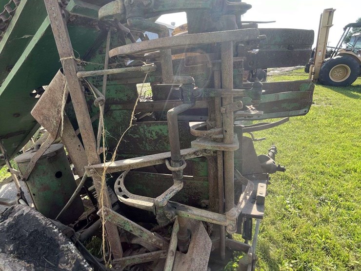 john-deere-corn-binder-image-18
