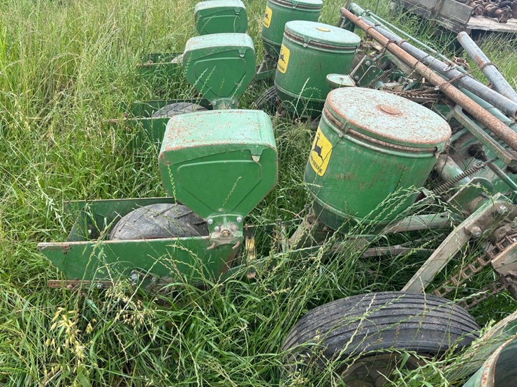 john-deere-1240-image-23