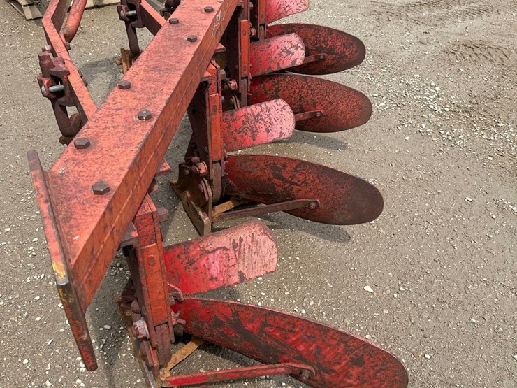 massey-ferguson-4-image-6