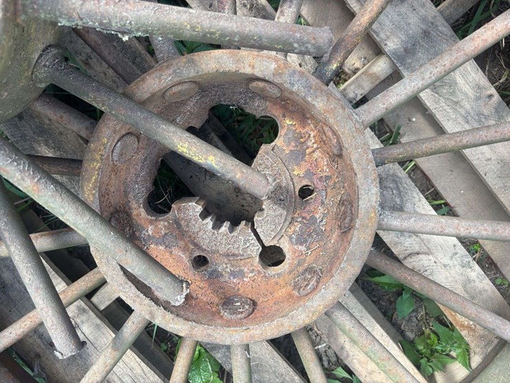 (2)-38"-by-8"-f&h-wheel-centers-and-rim-image-7