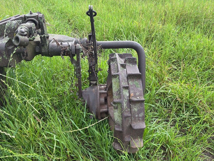 3-bottom-25”-terracing-plow-image-36