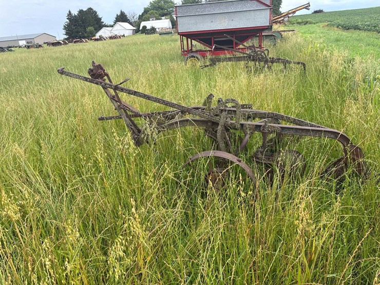 massey-ferguson-14-image-8