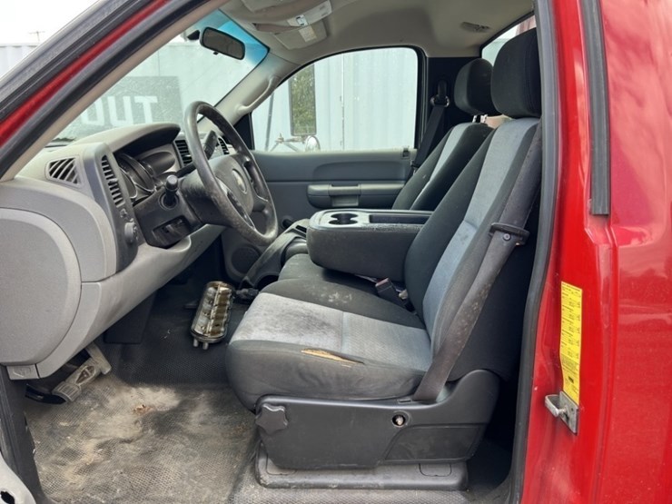 2009-chevrolet-silverado-3500-image-16