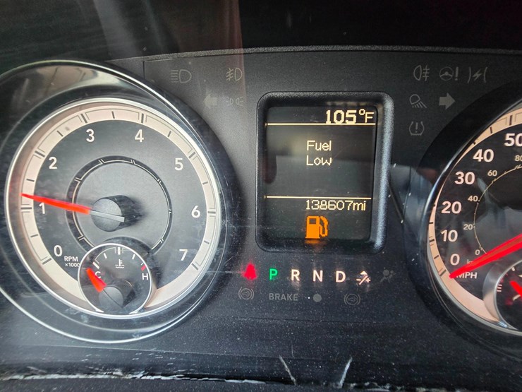 2018-dodge-ram-3500-image-33