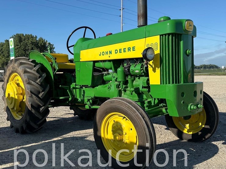 john-deere-330-image-1