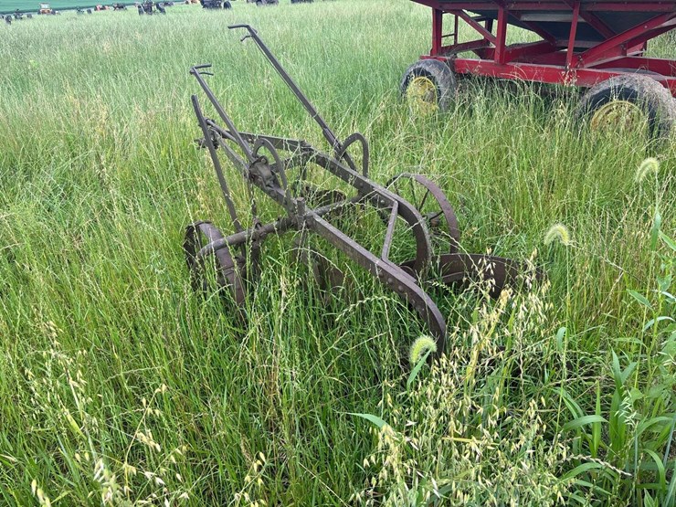 2-bottom-14”-plow-image-7