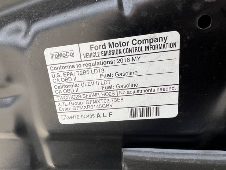 2016-ford-explorer-image-14