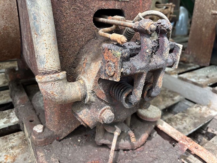 3-5-hp-international-harvester-la-engine-image-15