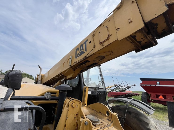 2002-caterpillar-th83-image-33
