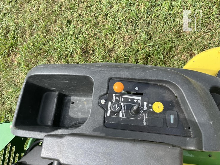 2014-john-deere-z665-image-11