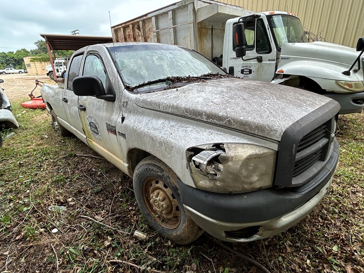 2007-dodge-ram-2500-image-2