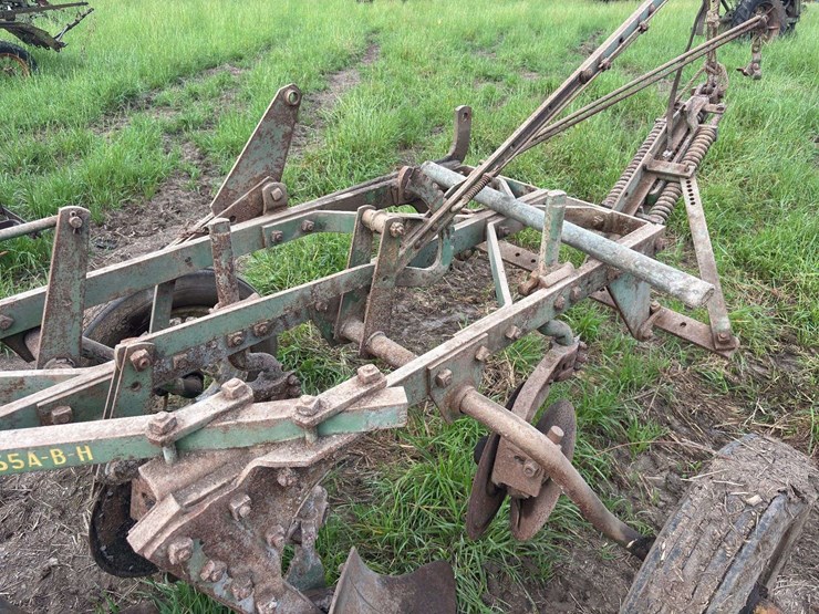 john-deere-14-image-37