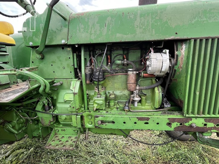 john-deere-3020-image-7