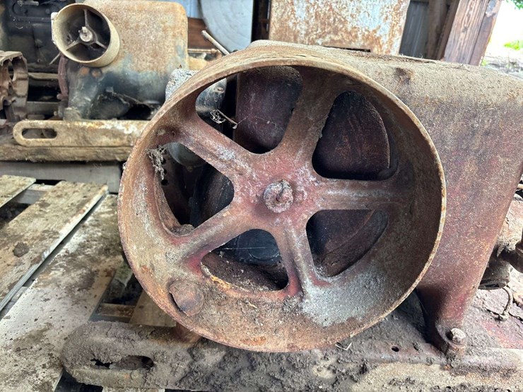 3-5-hp-international-harvester-la-engine-image-8