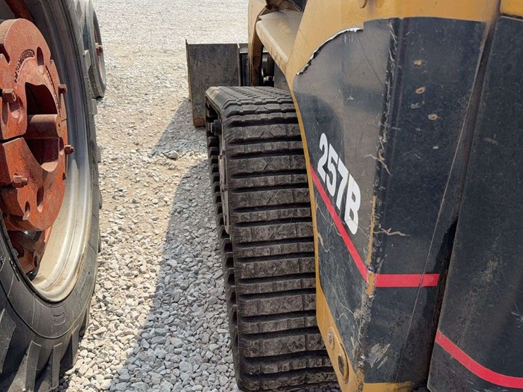 caterpillar-257b-image-10