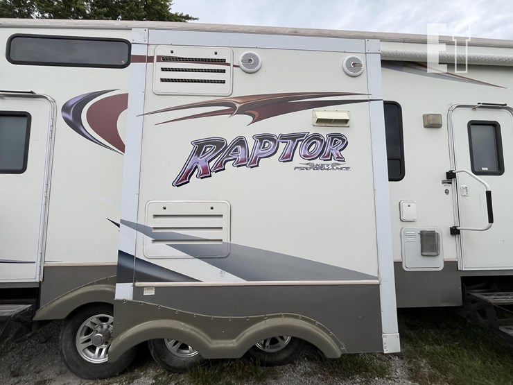 2008-keystone-rv-co-raptor-3712ts-image-19