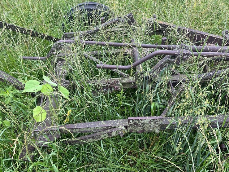 5-bottom-14”-pull-type-plow-image-11